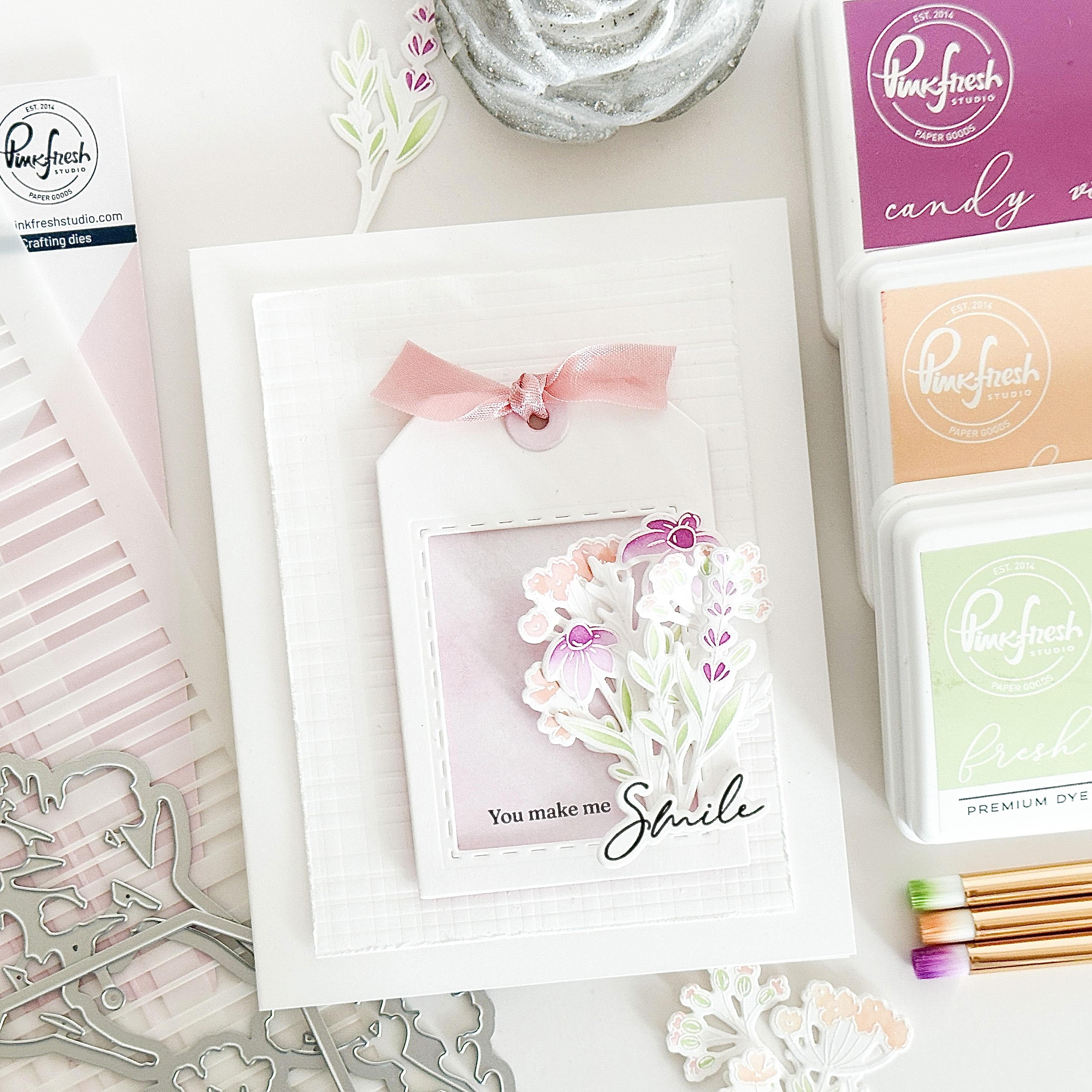 Pinkfresh Studio Die Set-Shaker Tag Book