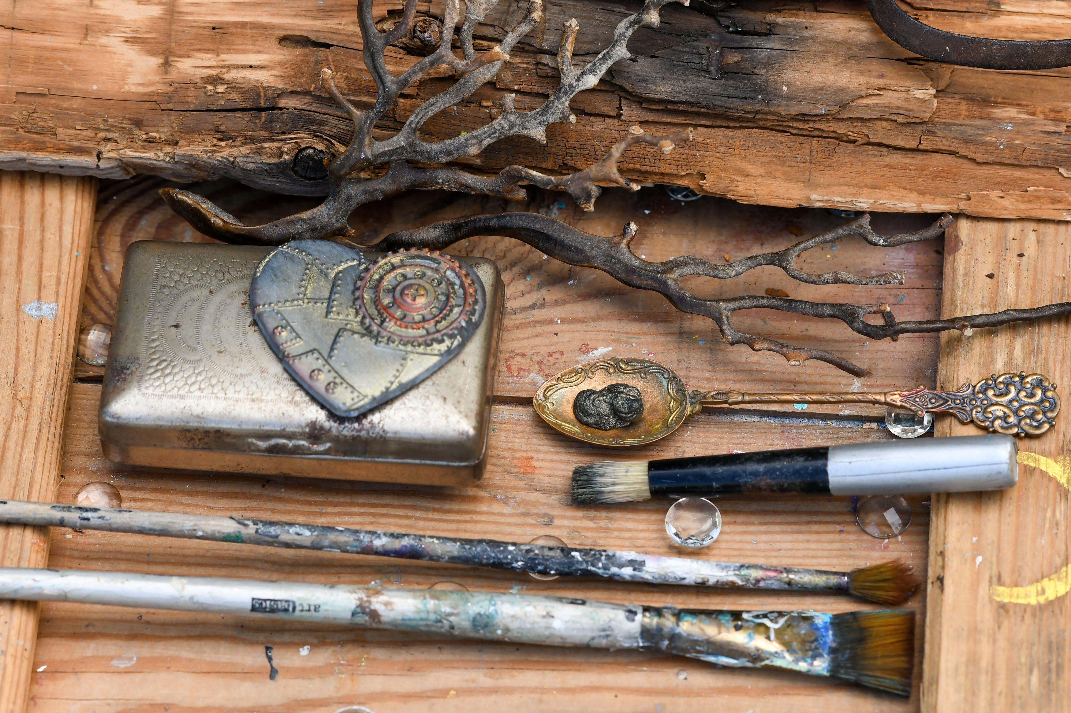 Finnabair Art Alchemy Metallique Wax .68 Fluid Ounce-Black Gold