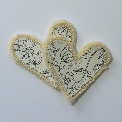 Charm Creations Hessian Hearts - Floral